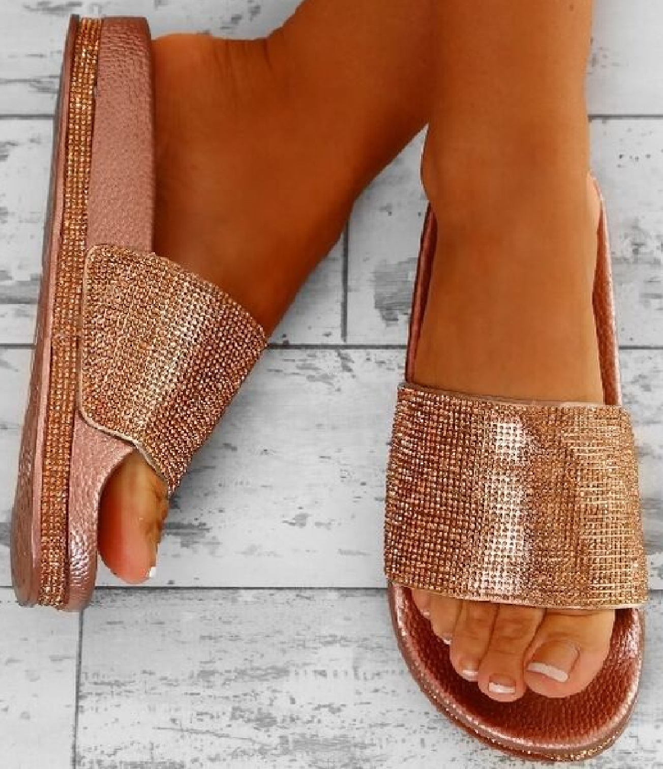 ladies flat flip flops